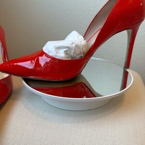 Louise et Cie Vibrant Red Patent “lo-hermosah pumps